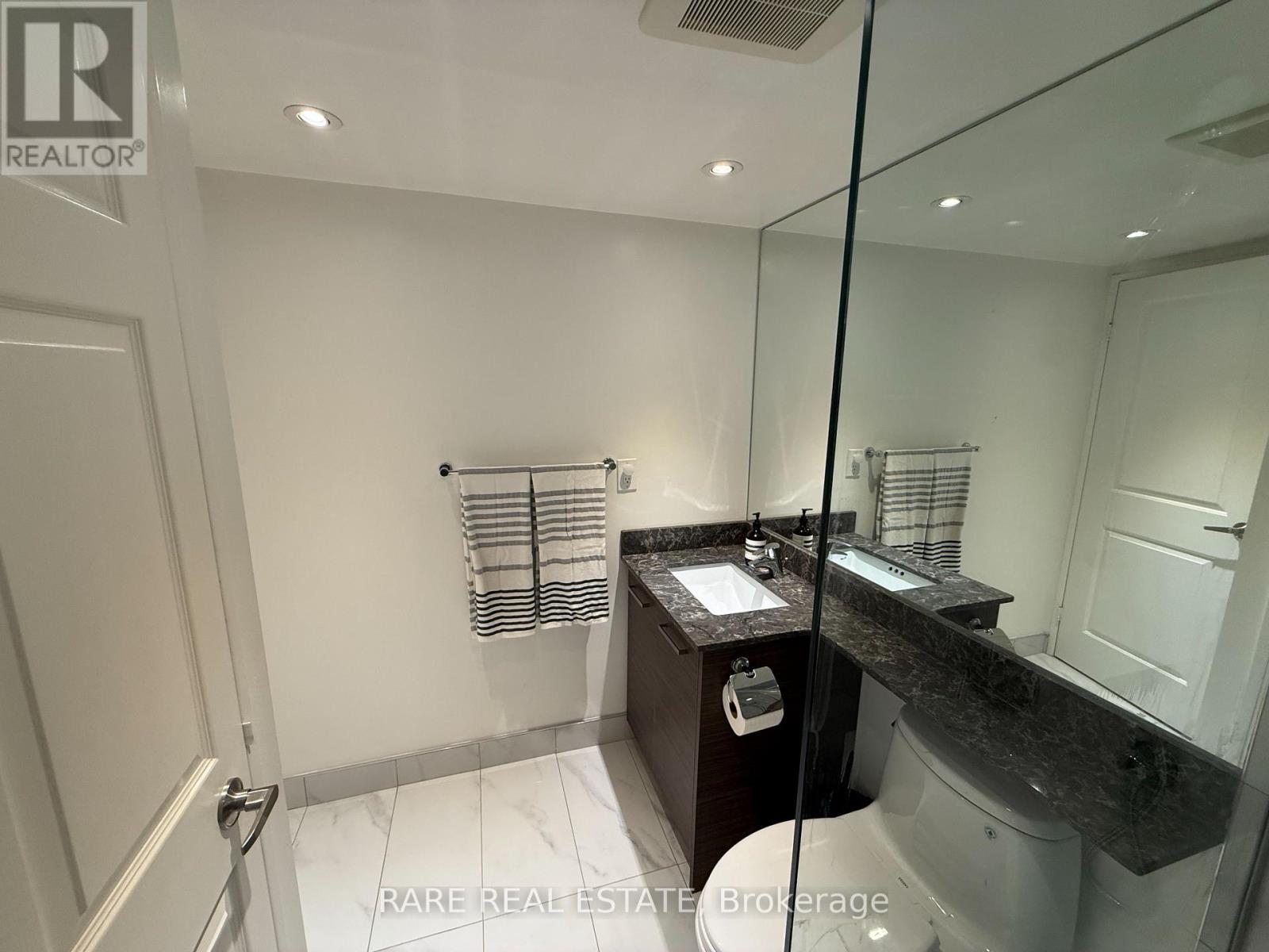 649 - 53 Mccaul Street, Toronto, Ontario  M5T 2W9 - Photo 12 - C12679338