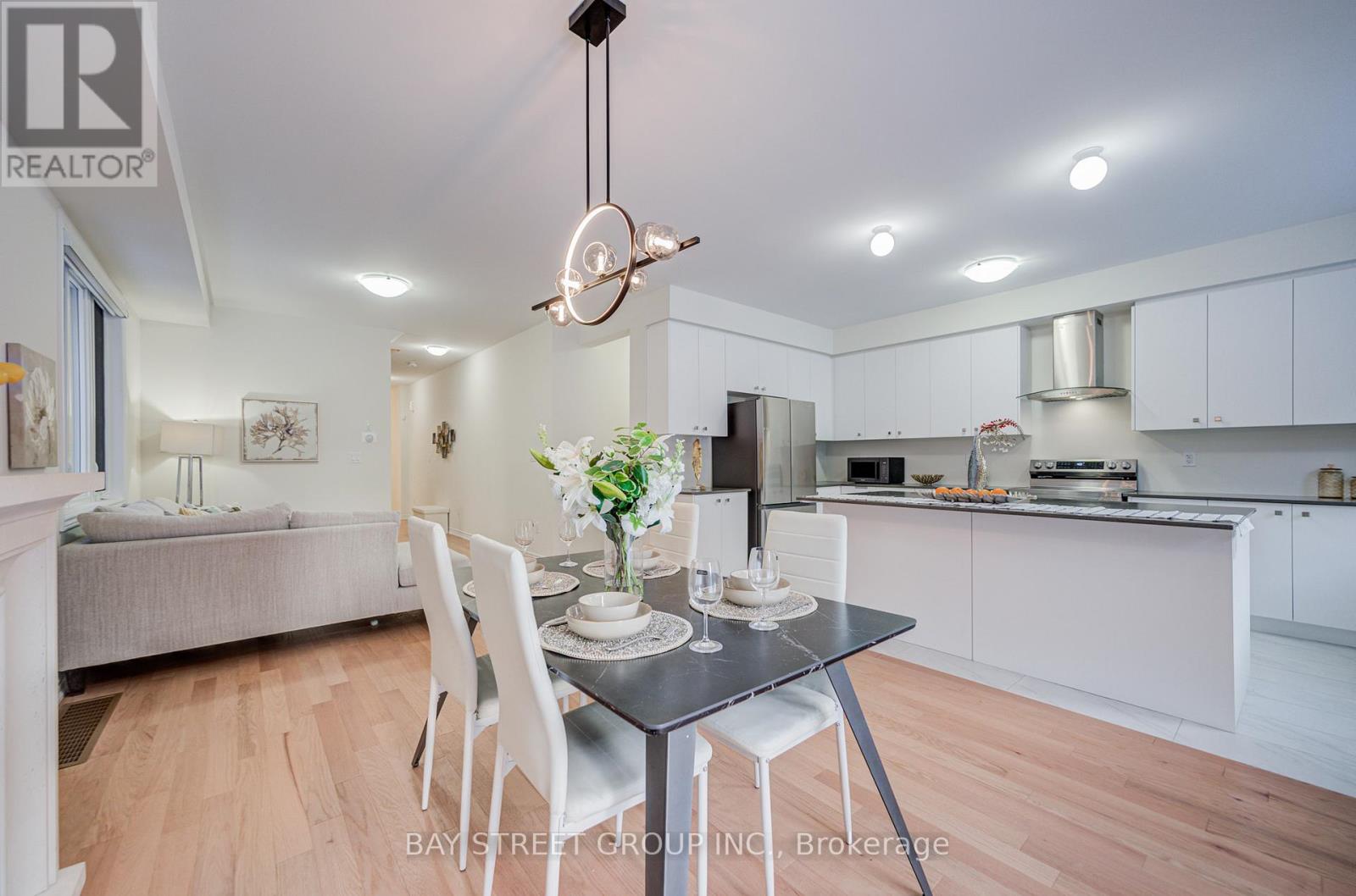 2916 Nakina Street, Pickering, Ontario  L1X 2R5 - Photo 8 - E12679318