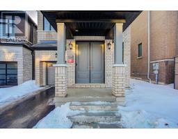 2916 NAKINA STREET, Pickering, Ontario