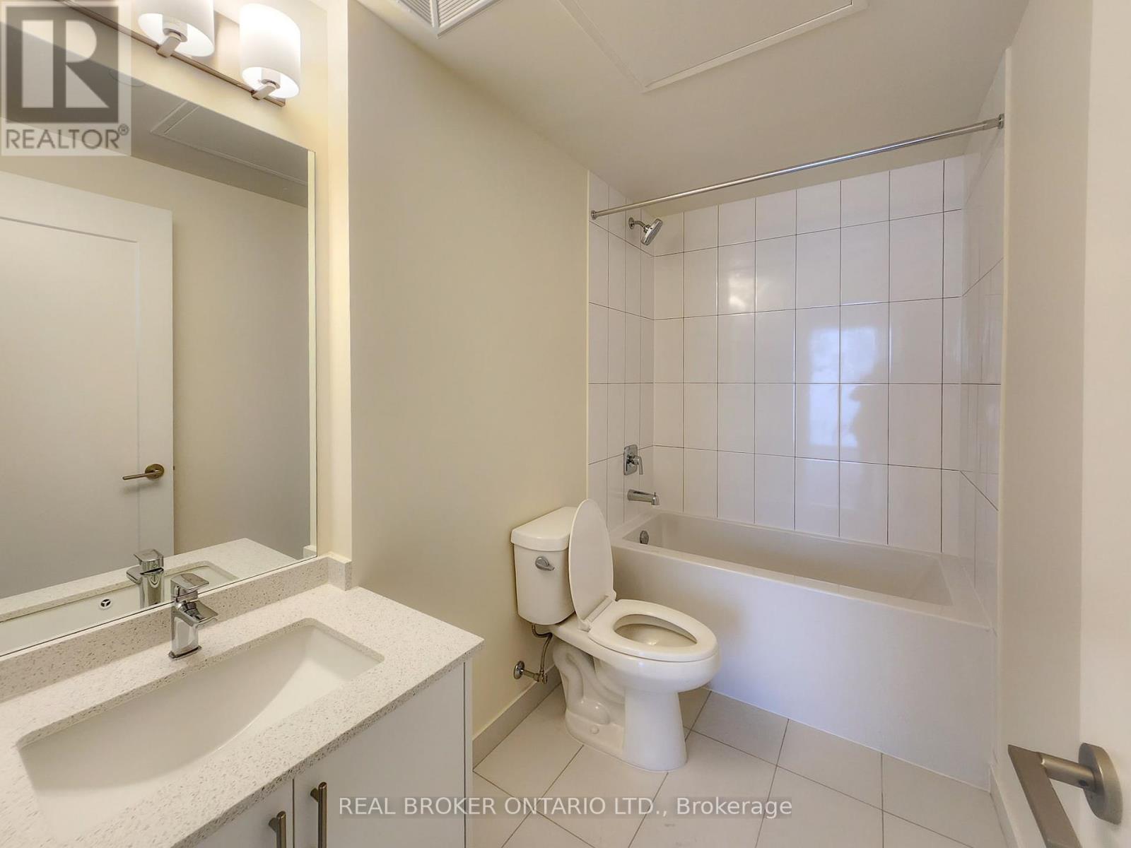 1825 - 9000 Jane Street, Vaughan, Ontario  L4K 0M6 - Photo 6 - N12679306