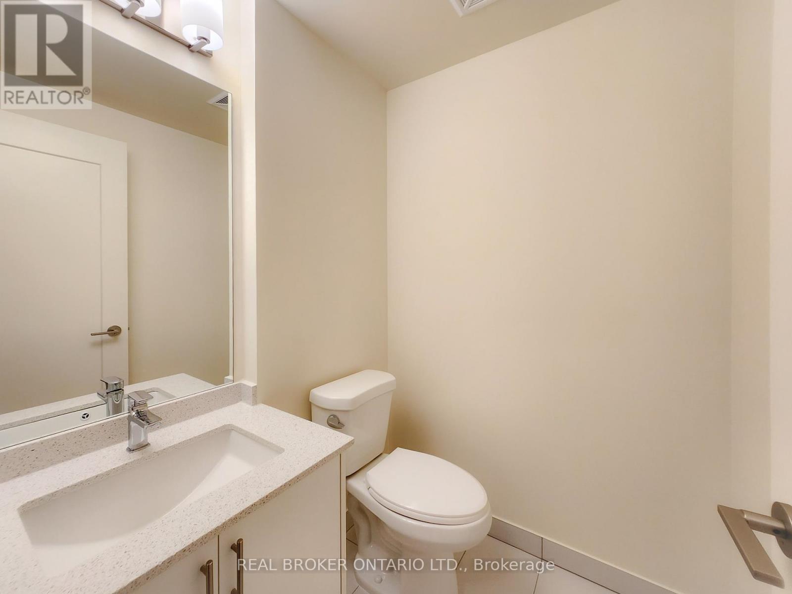 1825 - 9000 Jane Street, Vaughan, Ontario  L4K 0M6 - Photo 8 - N12679306