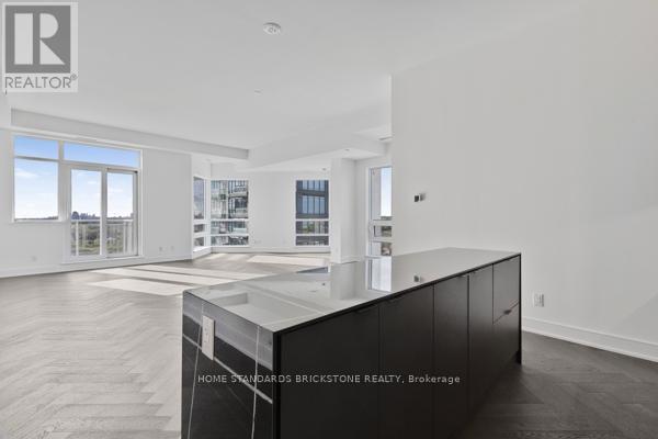 1301 - 8888 Yonge Street, Richmond Hill, Ontario  L4C 5V6 - Photo 4 - N12679342