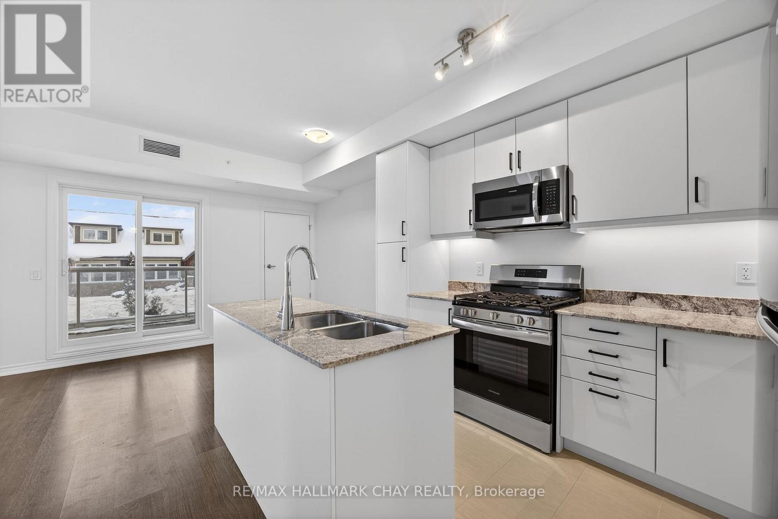 5 Spooner Crescent, Collingwood, Ontario  L9Y 0Z5 - Photo 9 - S12679354