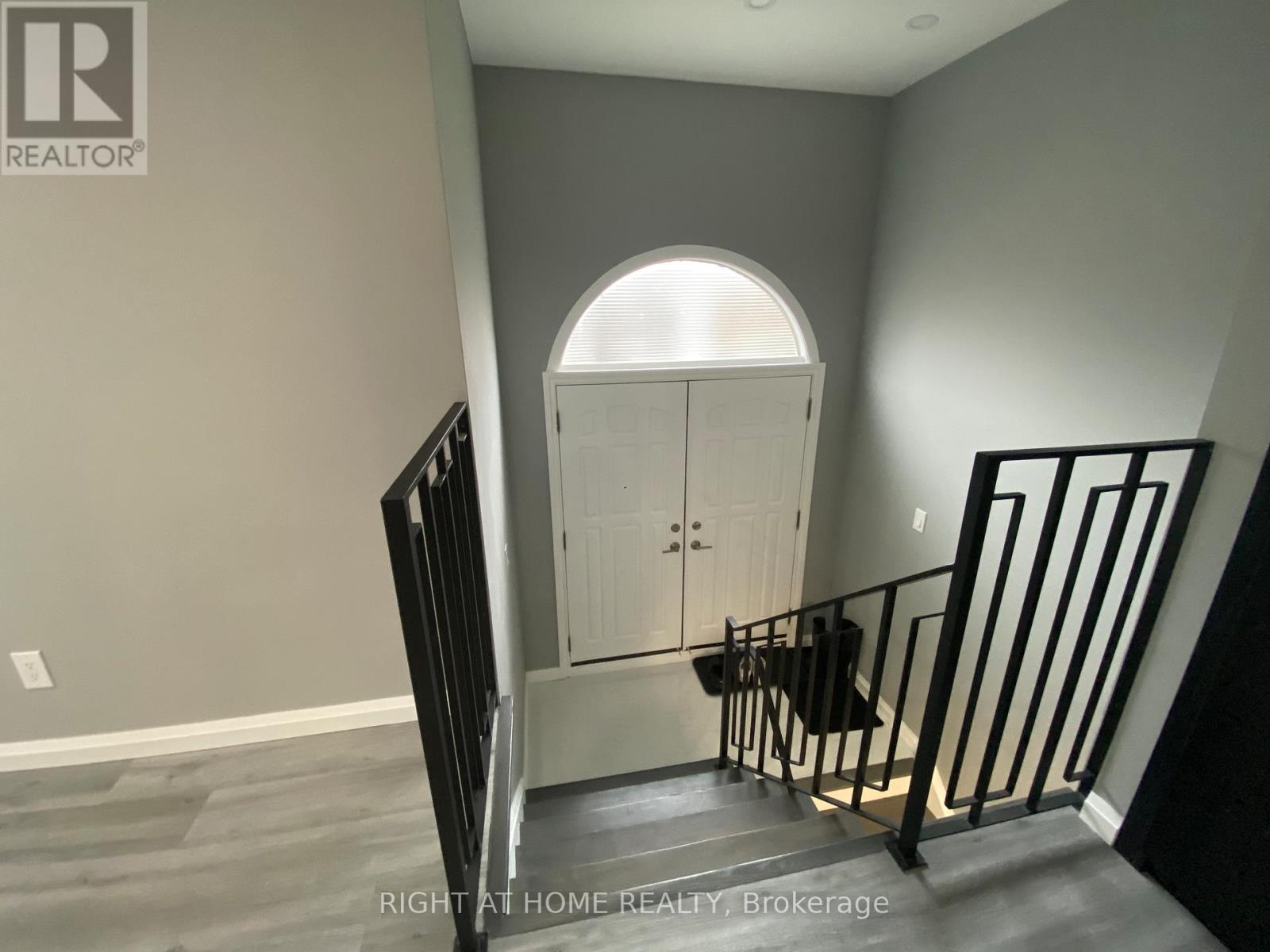 Upper - 4087 Clevedon Drive, Mississauga, Ontario  L4Z 1J4 - Photo 14 - W12679284