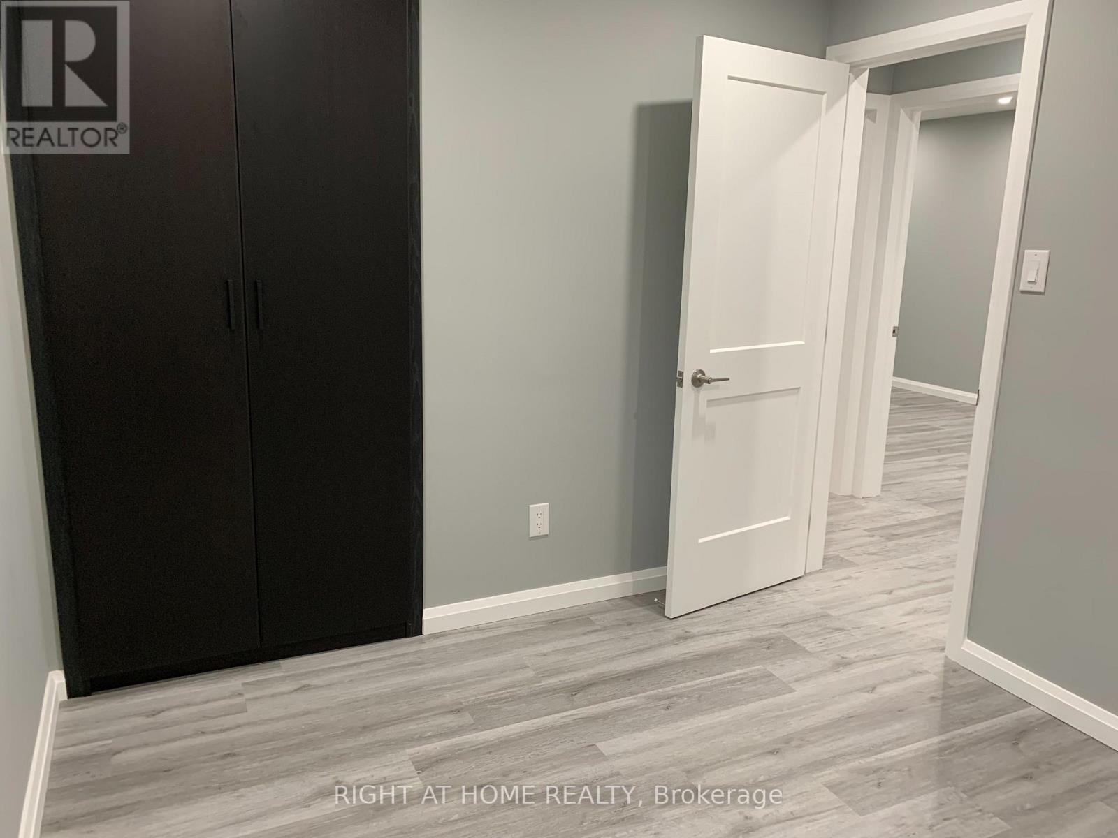 Upper - 4087 Clevedon Drive, Mississauga, Ontario  L4Z 1J4 - Photo 16 - W12679284