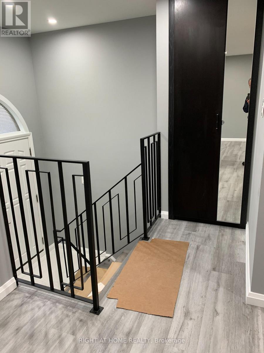 Upper - 4087 Clevedon Drive, Mississauga, Ontario  L4Z 1J4 - Photo 17 - W12679284