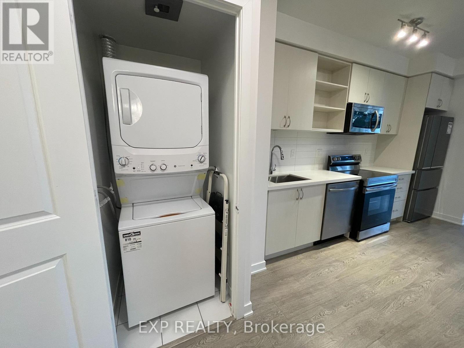 105 - 4677 Glen Erin Drive, Mississauga, Ontario  L5M 2E3 - Photo 4 - W12679330