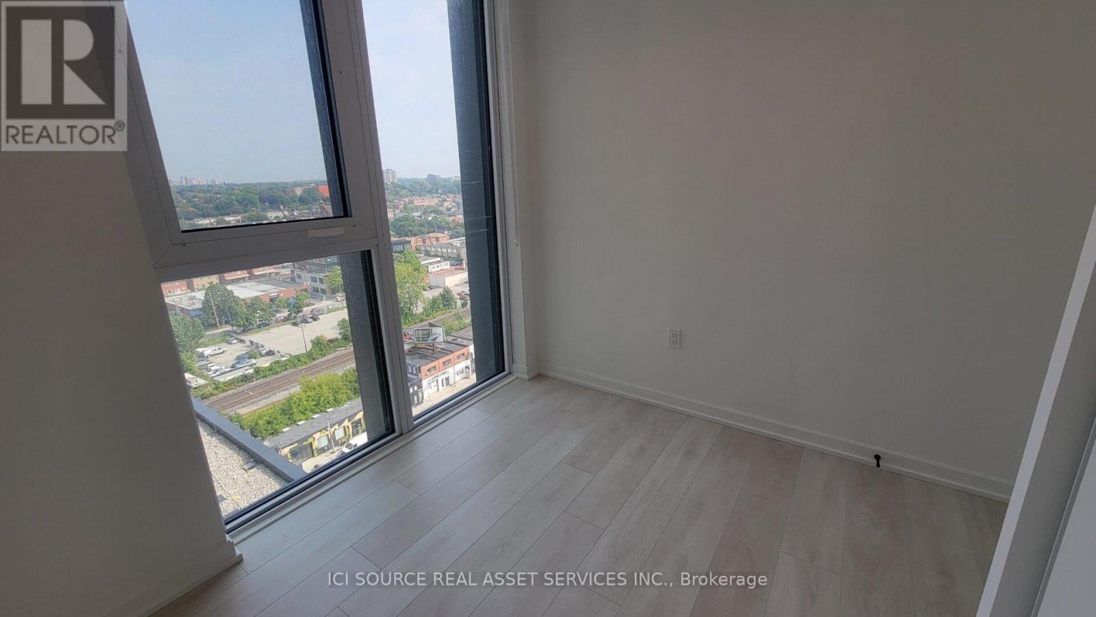 1409 - 10 Graphophone Grove, Toronto, Ontario  M6H 0E5 - Photo 6 - W12679334