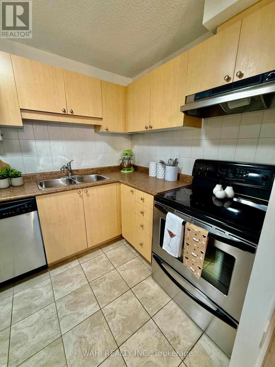 1212 - 2900 Battleford Road, Mississauga, Ontario  L5N 2V9 - Photo 9 - W12679336