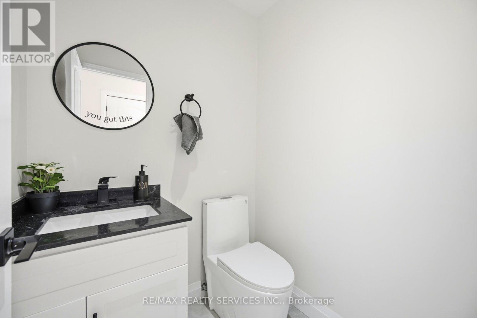 71 Hutton Crescent, Caledon, Ontario  L7C 1A7 - Photo 22 - W12679344