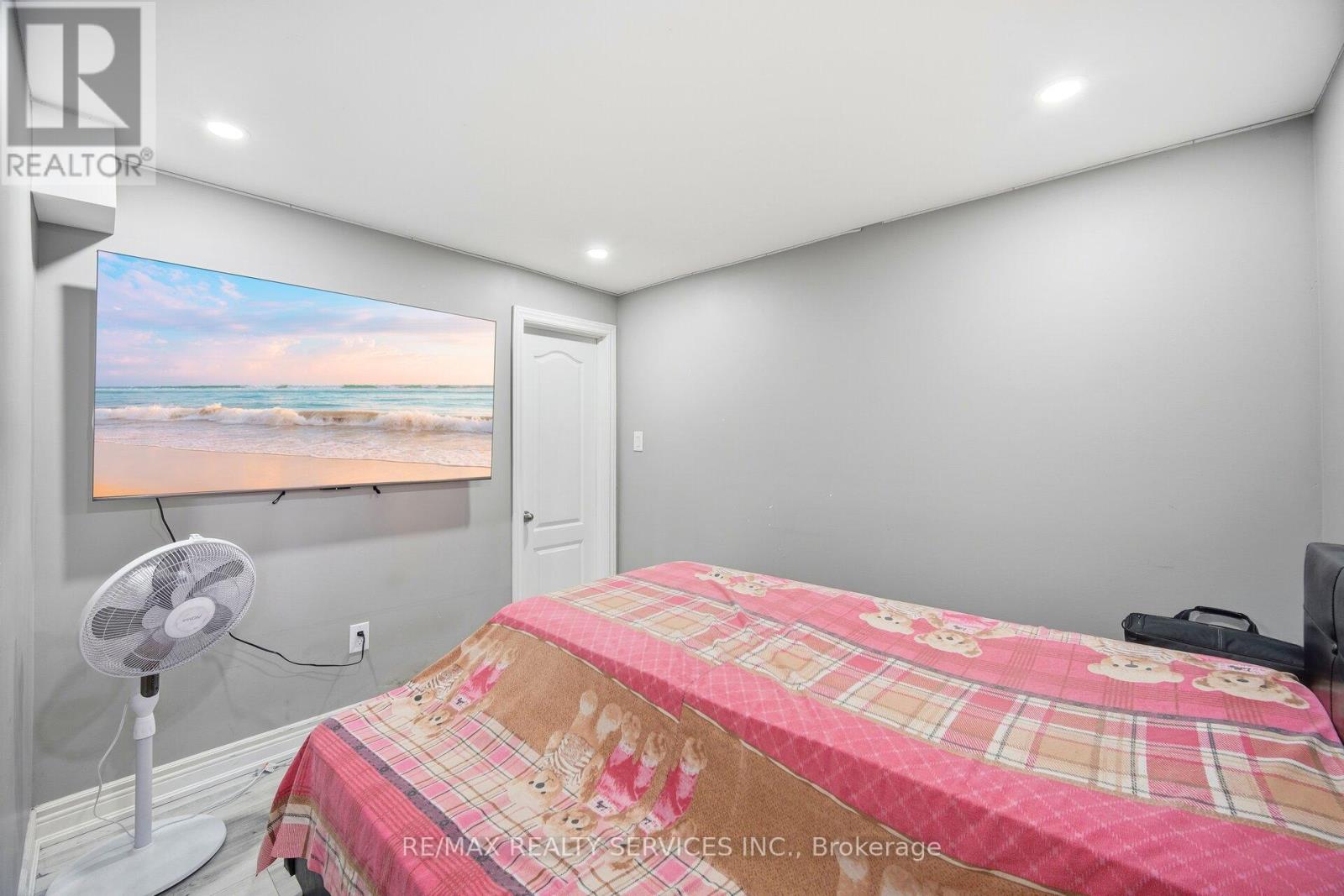 71 Hutton Crescent, Caledon, Ontario  L7C 1A7 - Photo 47 - W12679344