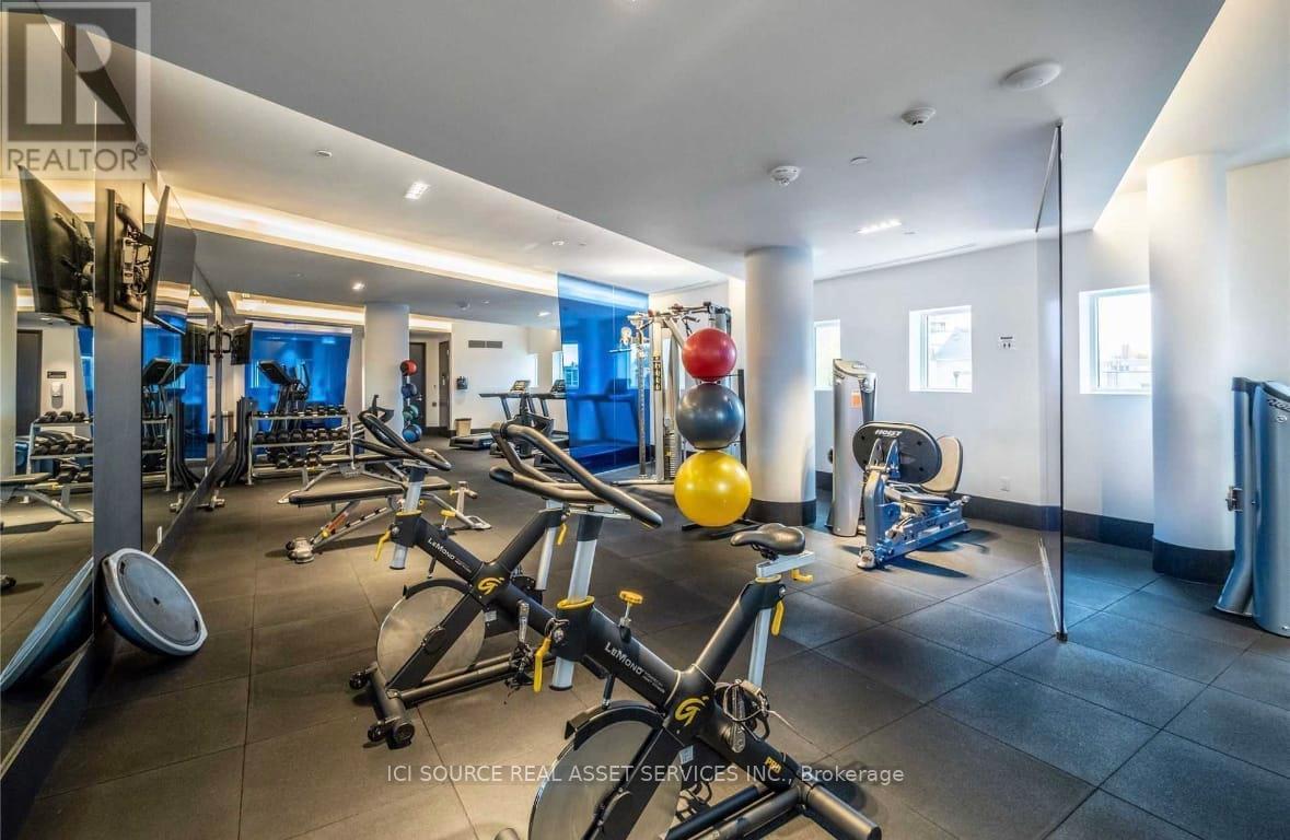 403 - 20 Brin Drive, Toronto, Ontario  M8X 0B2 - Photo 4 - W12679350