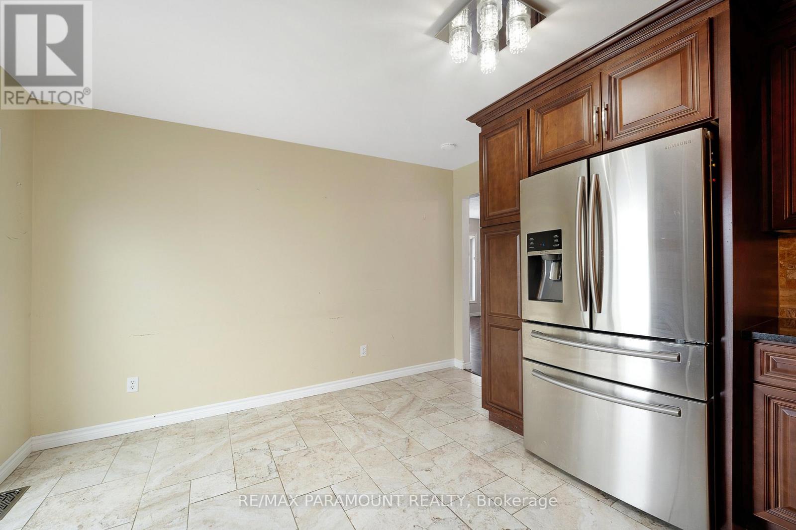 39 Rose Avenue, Chatham-Kent, Ontario  N0P 2L0 - Photo 12 - X12679290