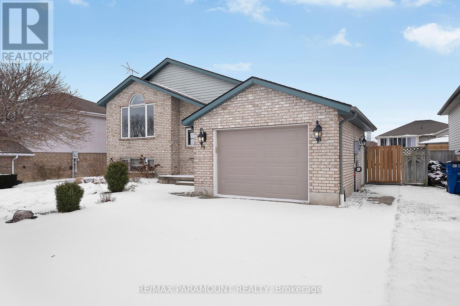 39 Rose Avenue, Chatham-Kent, Ontario  N0P 2L0 - Photo 3 - X12679290