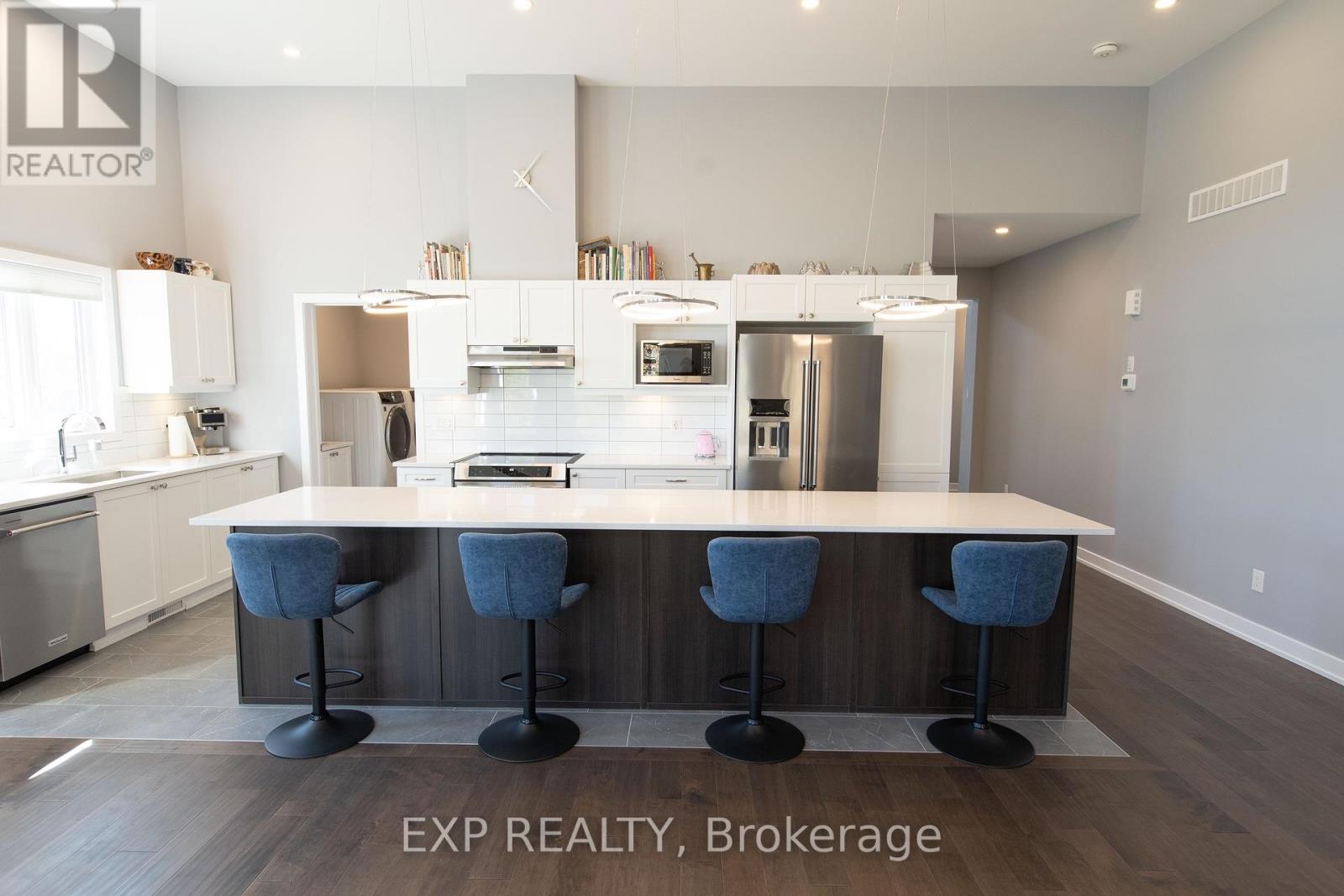 111 Frank Fisher Crescent, Mississippi Mills, Ontario  K0A 1A0 - Photo 19 - X12629038