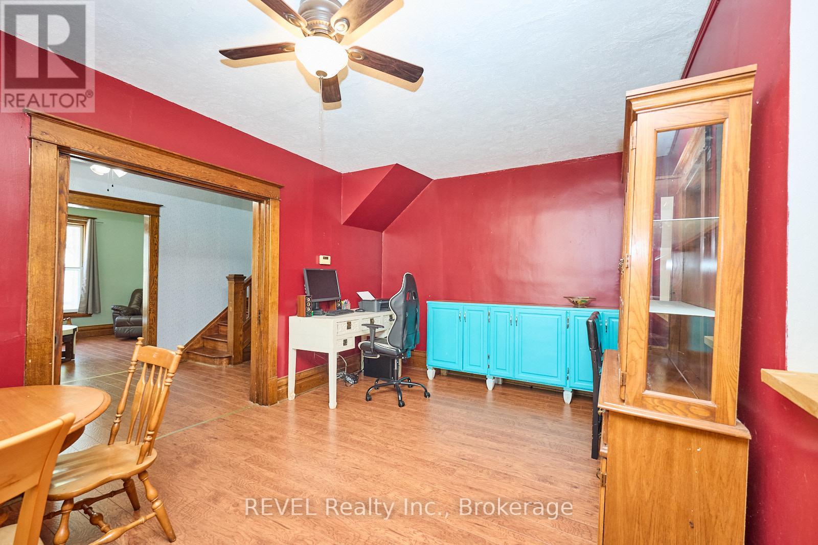 51 Grove Street, Welland, Ontario  L3B 4B3 - Photo 11 - X12679360