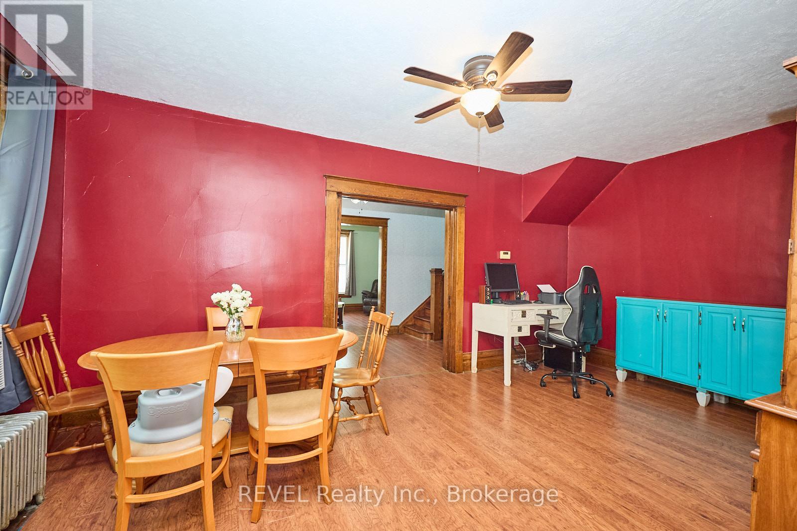 51 Grove Street, Welland, Ontario  L3B 4B3 - Photo 12 - X12679360