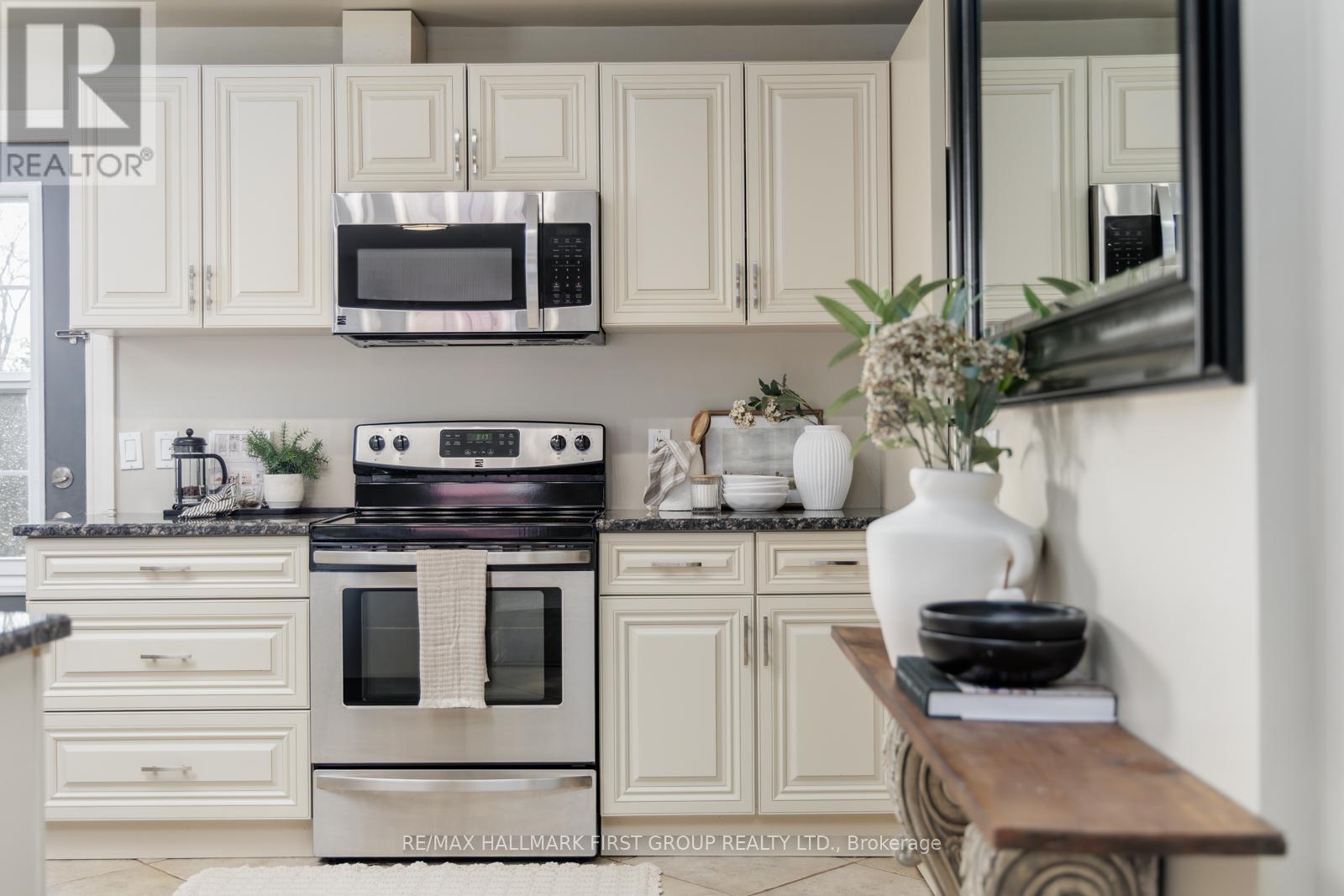 28 Liberty Street S, Clarington, Ontario  L1C 2N2 - Photo 19 - E12679382