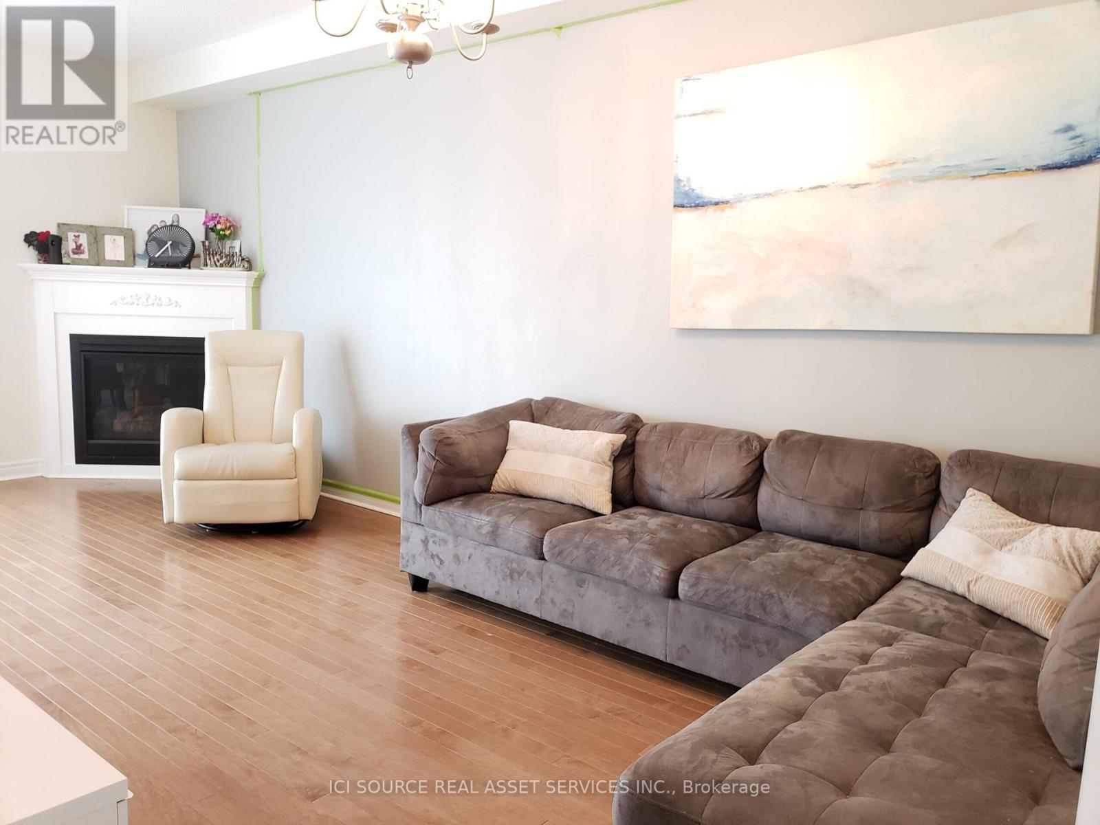 Upper - 43 Crimson Forest Drive, Vaughan, Ontario  L6A 4C4 - Photo 6 - N12679366