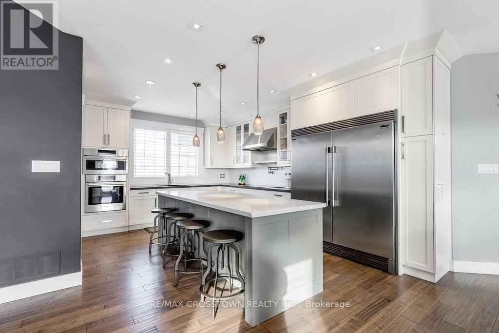 25 Mennill Drive, Springwater, Ontario  L0L 1Y3 - Photo 14 - S12679376