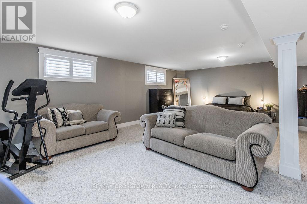 25 Mennill Drive, Springwater, Ontario  L0L 1Y3 - Photo 36 - S12679376