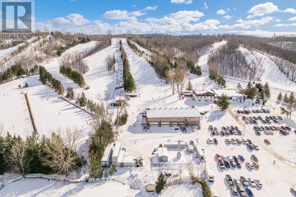 25 Mennill Drive, Springwater, Ontario  L0L 1Y3 - Photo 49 - S12679376