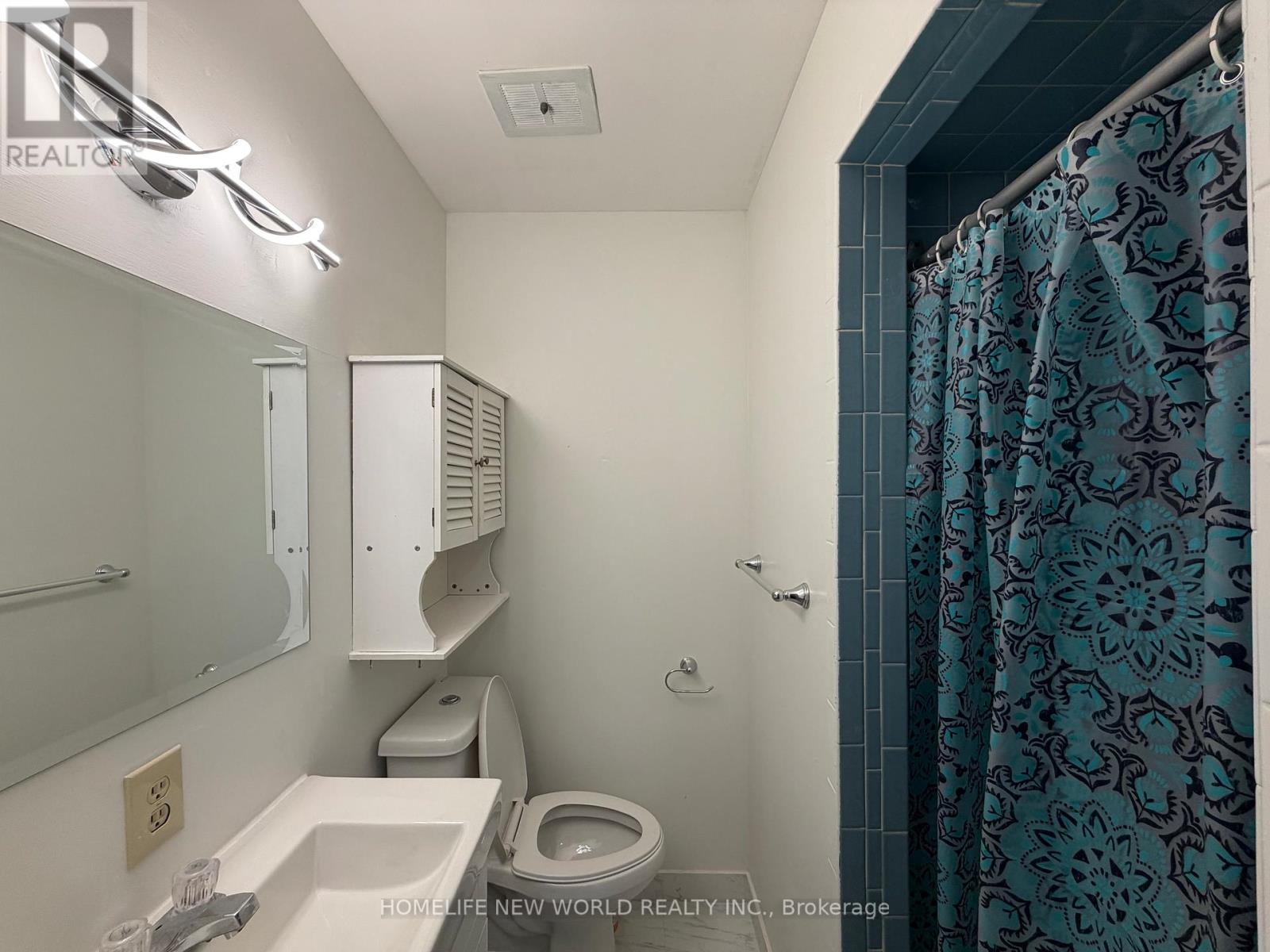 15 Abigail Place, Toronto, Ontario  M9R 3X1 - Photo 10 - W12679358