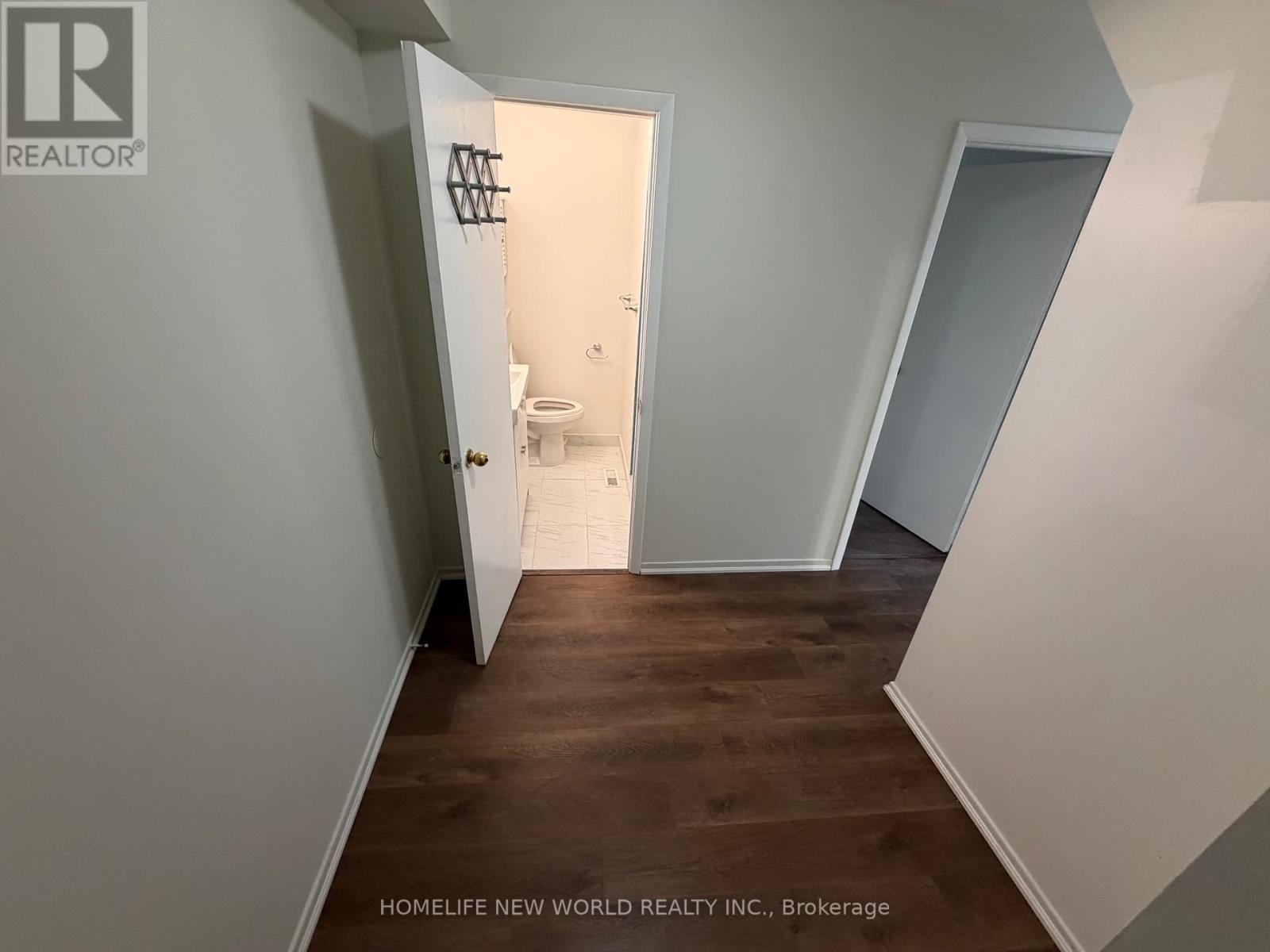 15 Abigail Place, Toronto, Ontario  M9R 3X1 - Photo 21 - W12679358