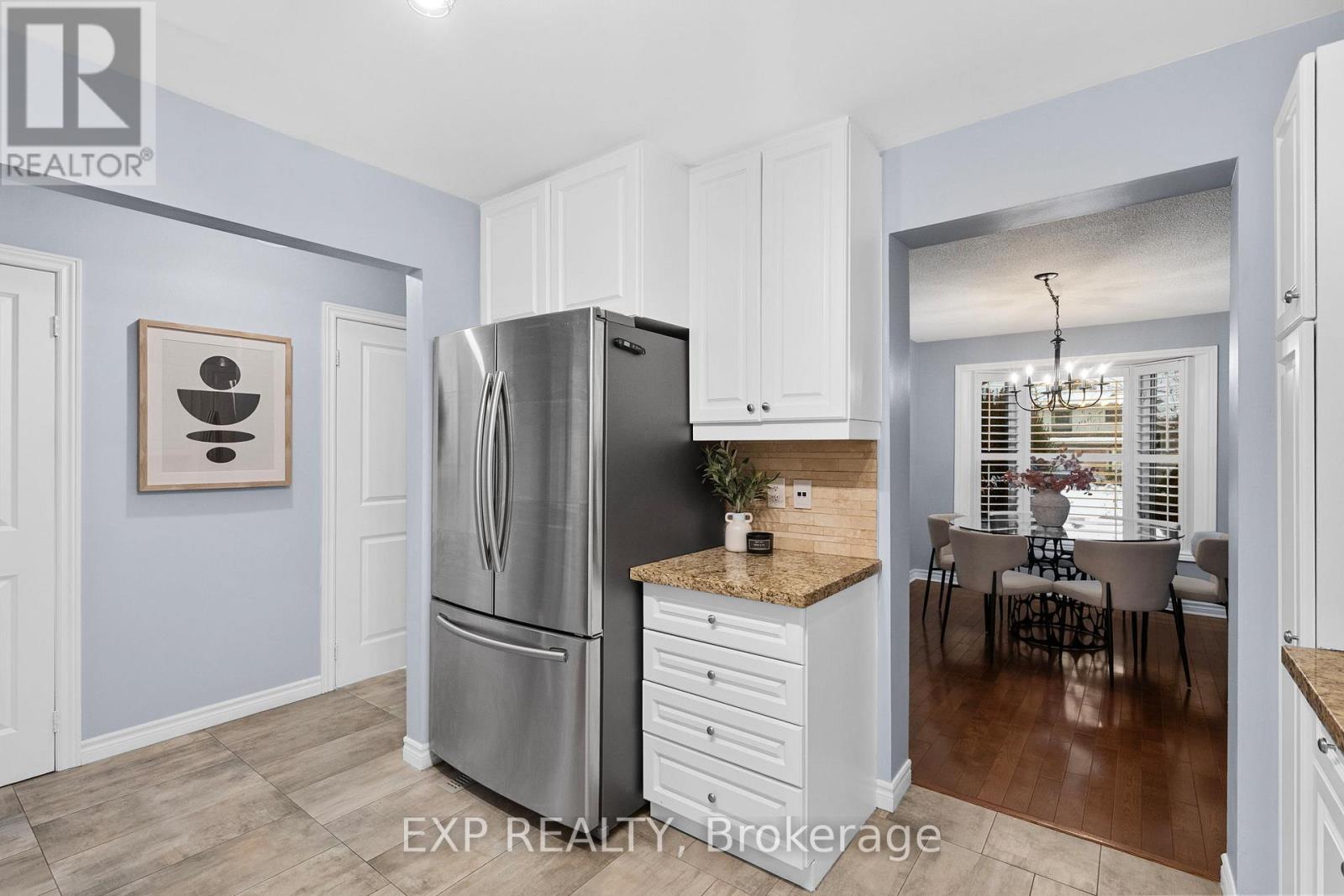 22 Pierpont Place, Mississauga, Ontario  L5N 5V1 - Photo 10 - W12679374