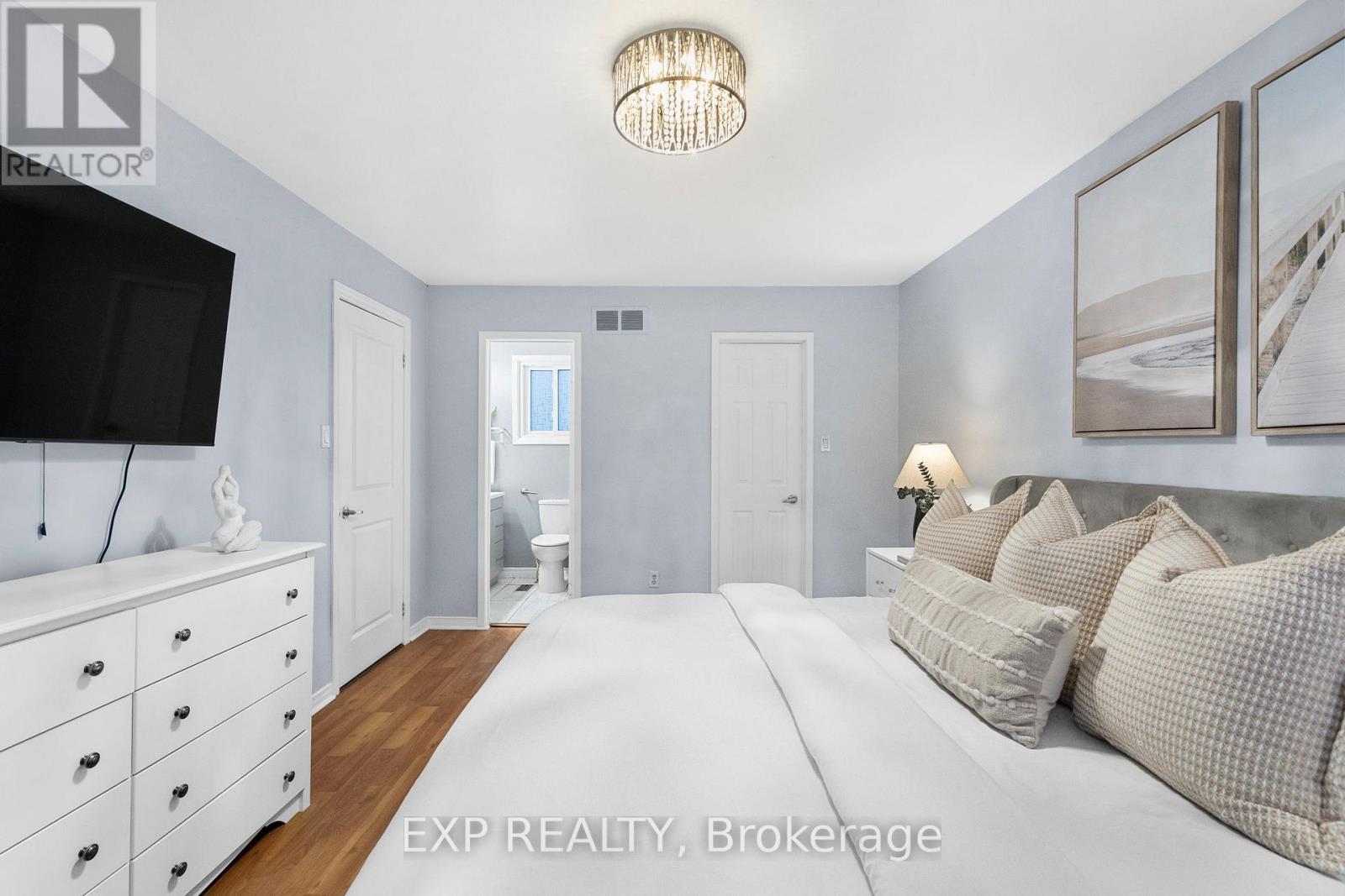 22 Pierpont Place, Mississauga, Ontario  L5N 5V1 - Photo 20 - W12679374