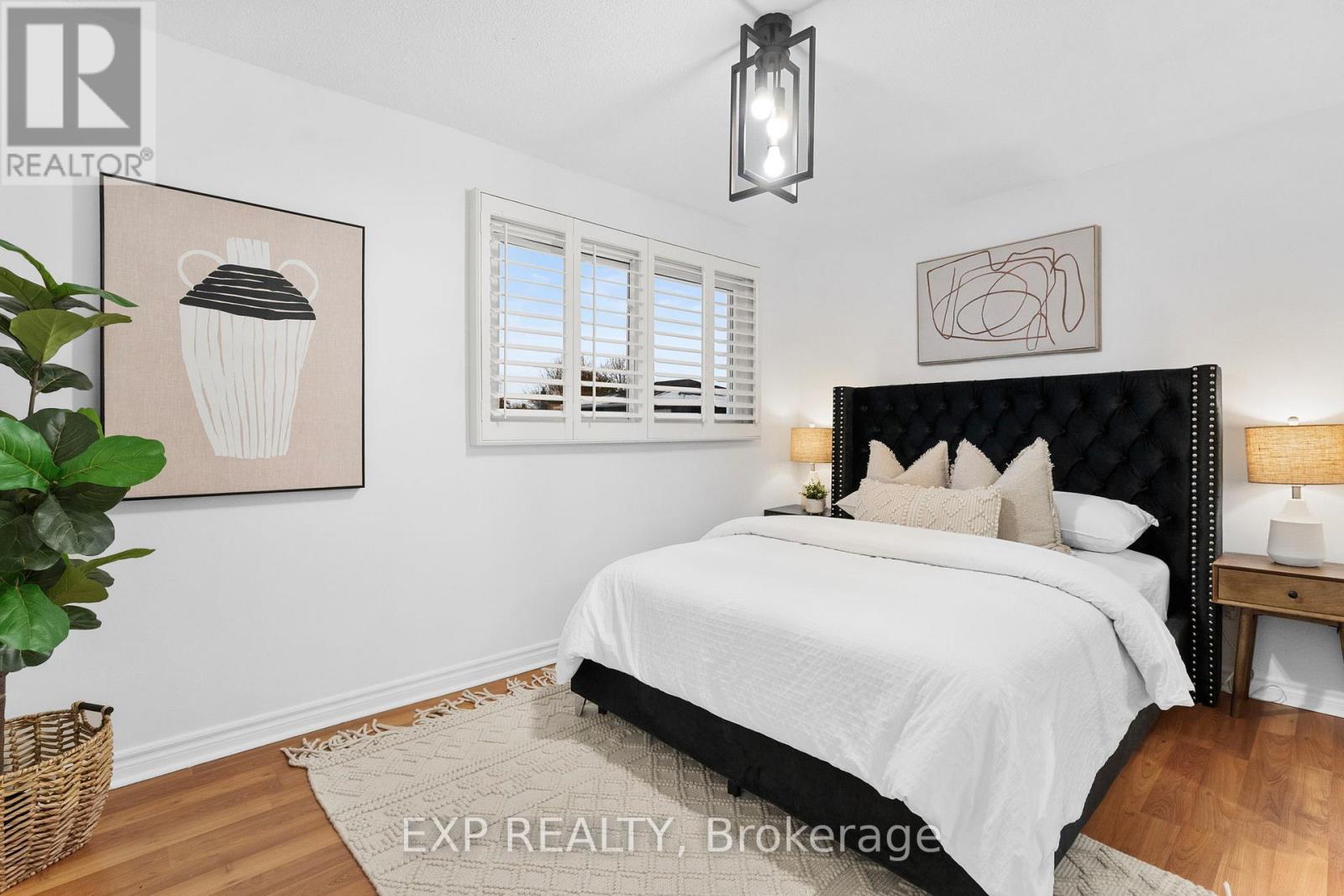 22 Pierpont Place, Mississauga, Ontario  L5N 5V1 - Photo 26 - W12679374