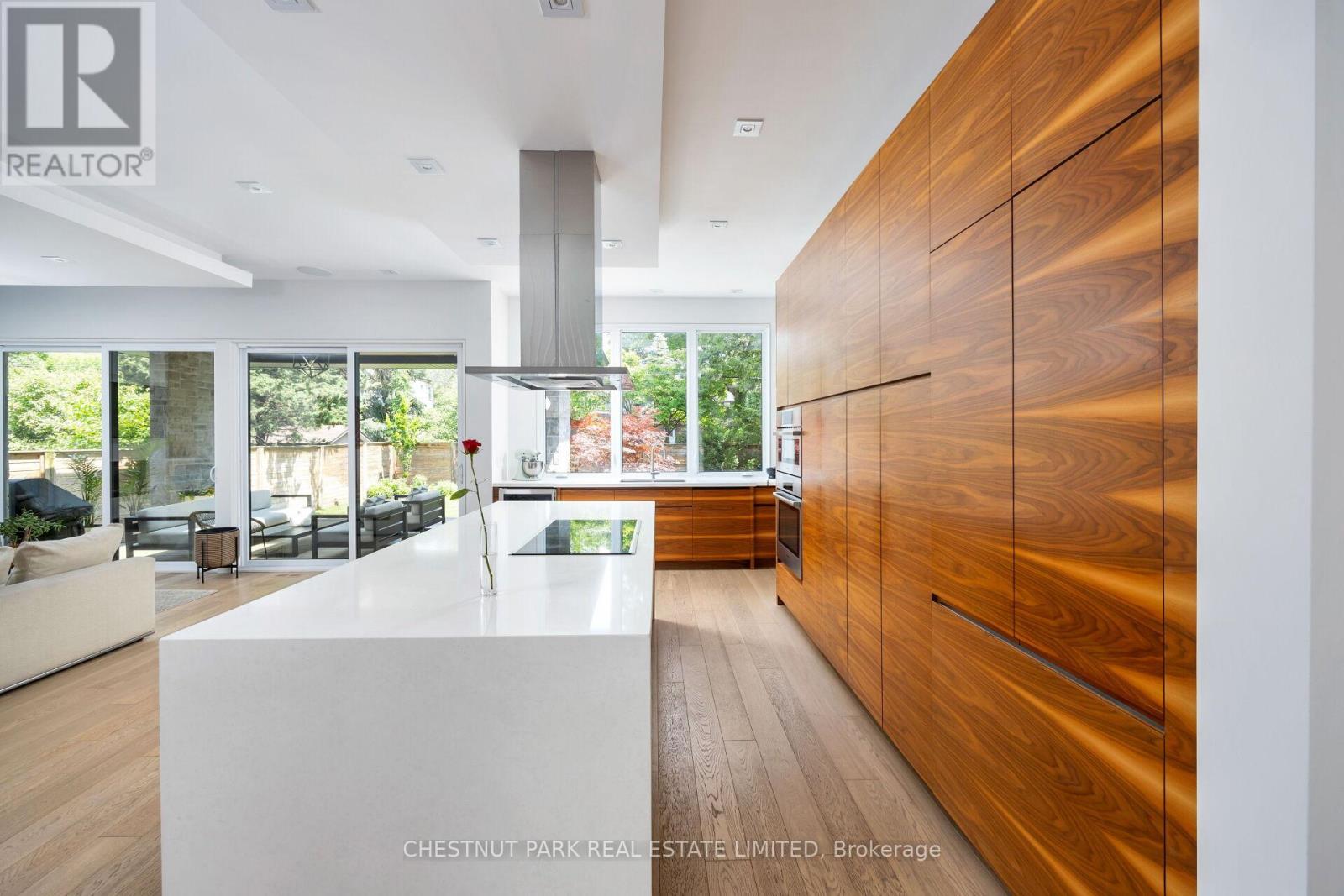 2121 Harvest Drive, Mississauga, Ontario  L4Y 1T7 - Photo 14 - W12679378