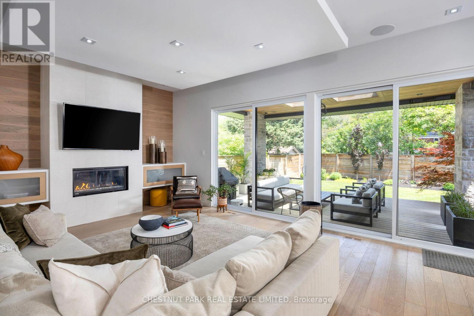 2121 Harvest Drive, Mississauga, Ontario  L4Y 1T7 - Photo 16 - W12679378