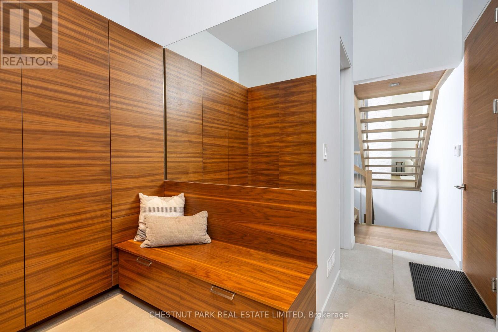 2121 Harvest Drive, Mississauga, Ontario  L4Y 1T7 - Photo 19 - W12679378