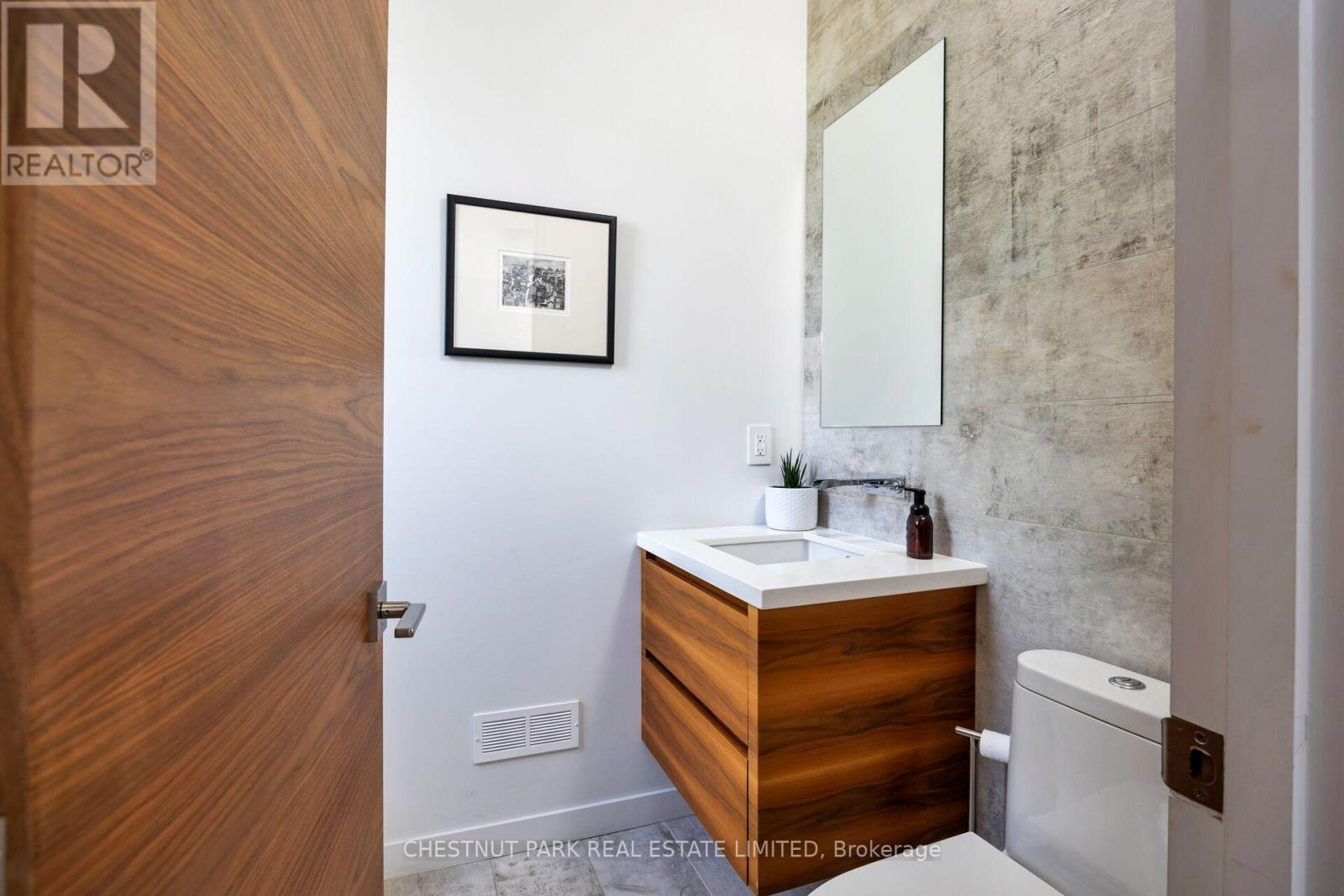 2121 Harvest Drive, Mississauga, Ontario  L4Y 1T7 - Photo 30 - W12679378