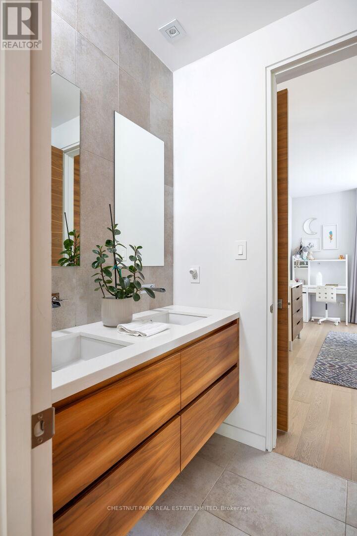 2121 Harvest Drive, Mississauga, Ontario  L4Y 1T7 - Photo 32 - W12679378