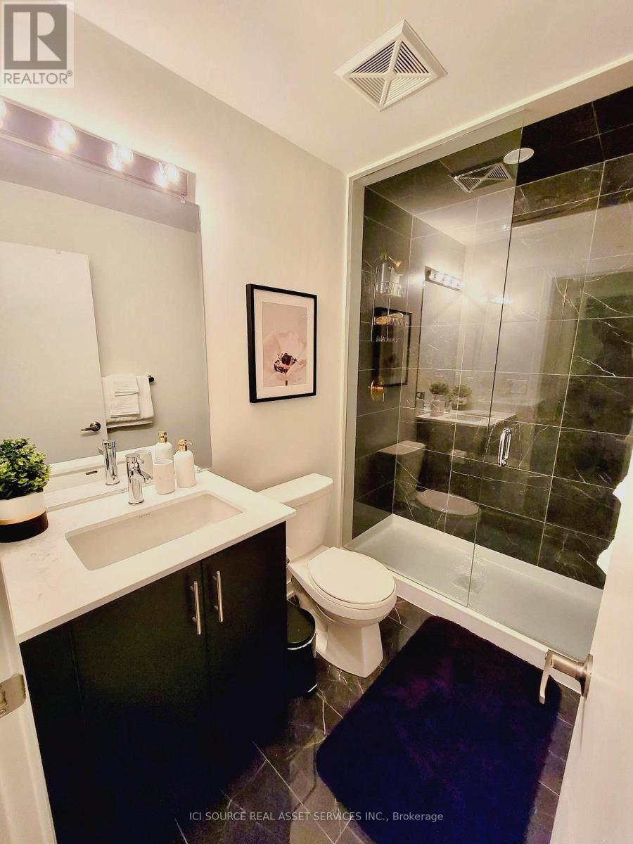 8 - 3556 Colonial Drive, Mississauga, Ontario  L5L 5T3 - Photo 6 - W12679386