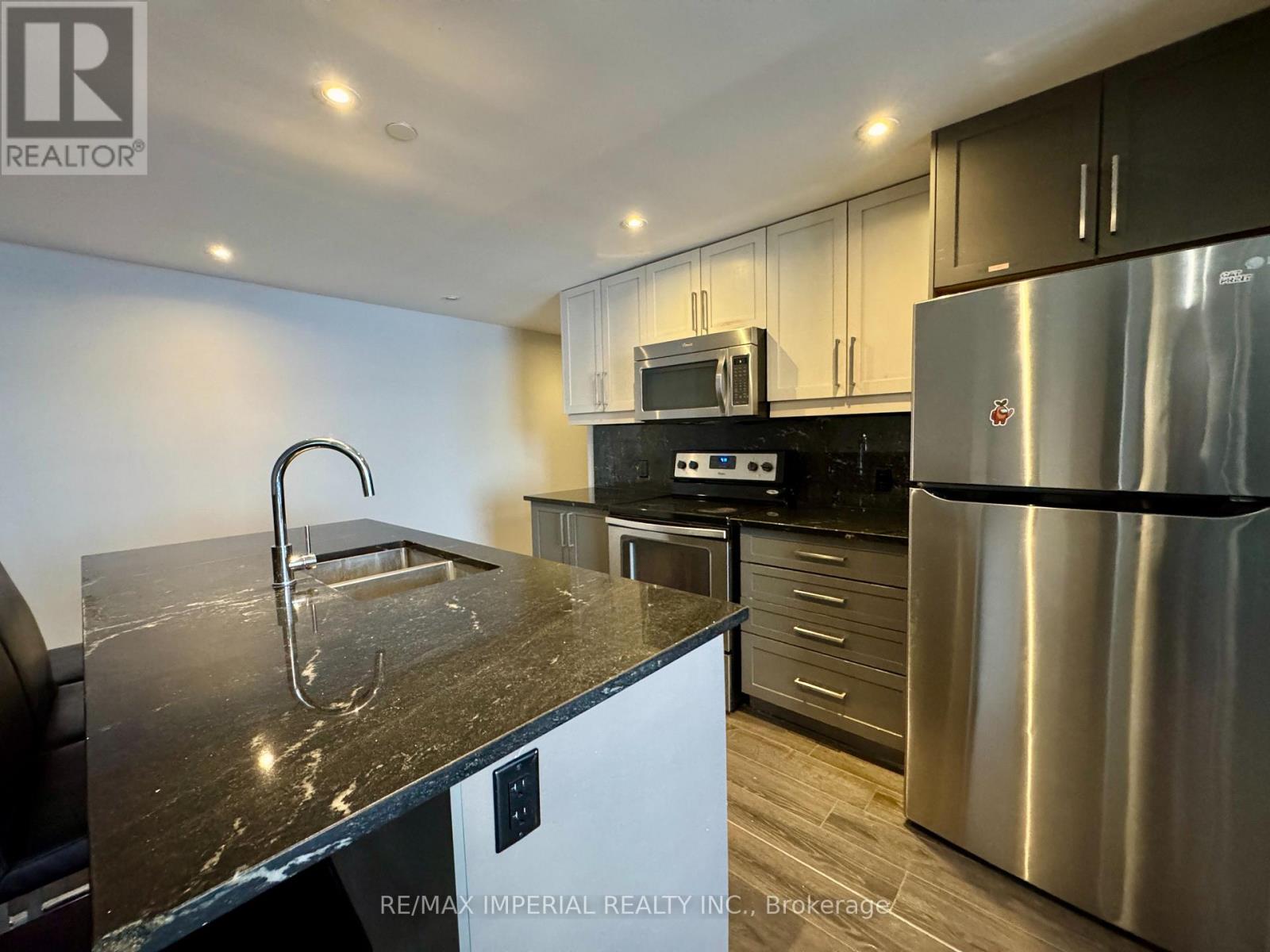N2704 - 330 Phillip Street, Waterloo, Ontario  N2L 3W9 - Photo 14 - X12679364
