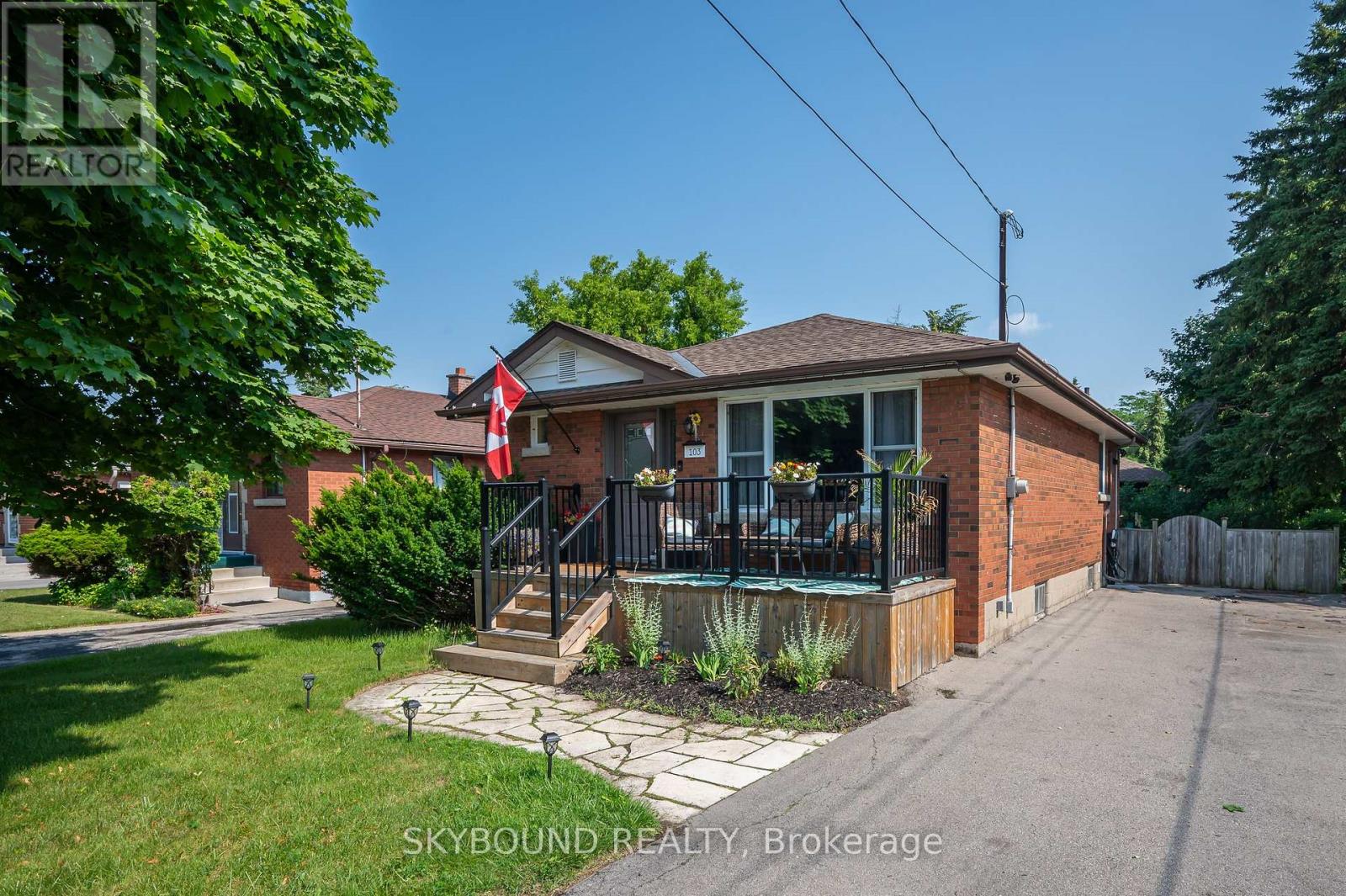 103 MCELROY ROAD E, Hamilton, Ontario