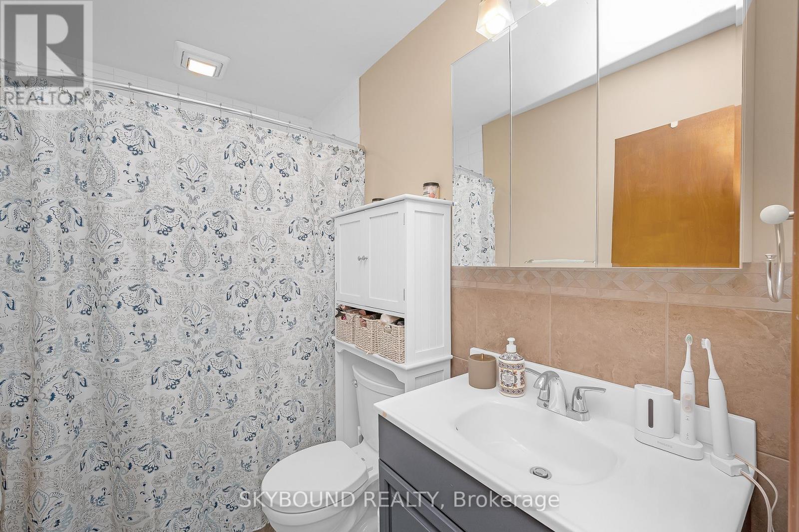 103 Mcelroy Road E, Hamilton, Ontario  L9A 1Y7 - Photo 14 - X12679384