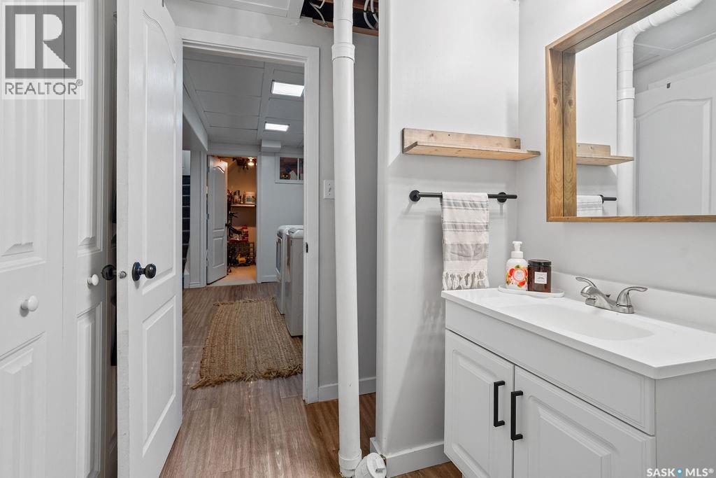 4601 Castle Road, Regina, Saskatchewan  S4S 4W8 - Photo 32 - SK026481