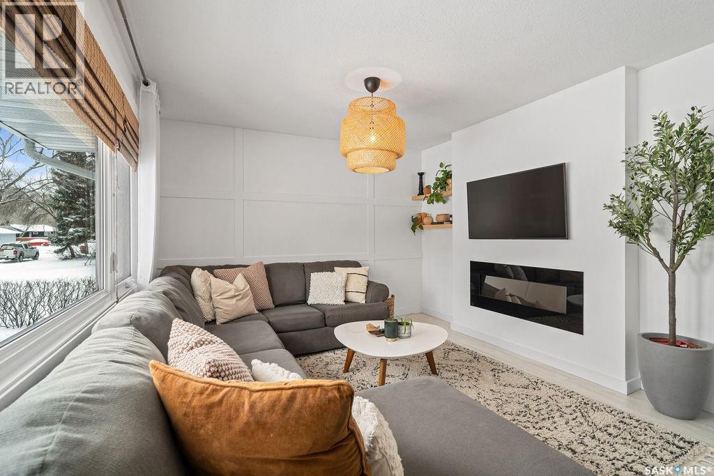 4601 Castle Road, Regina, Saskatchewan  S4S 4W8 - Photo 8 - SK026481