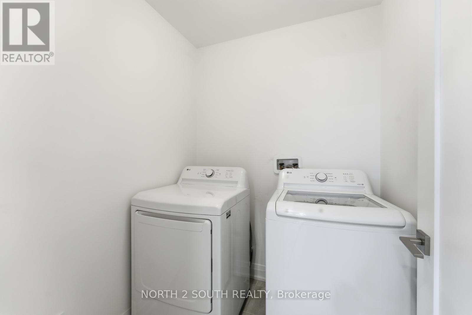 23 Virro Court, Vaughan, Ontario  L4H 5G5 - Photo 34 - N12635112