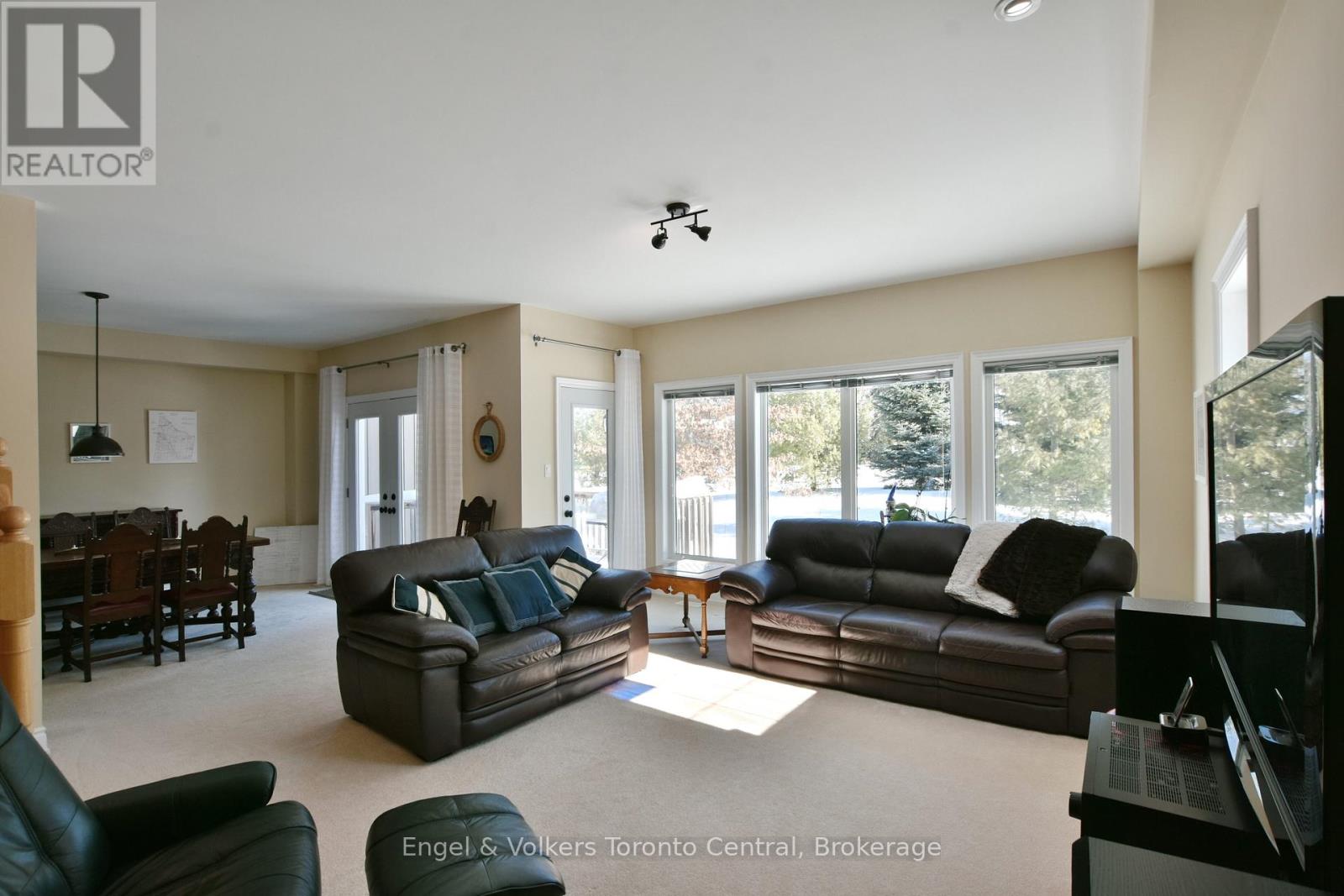 47 Meadowbrook Lane, Blue Mountains, Ontario  N0H 2P0 - Photo 17 - X12679406