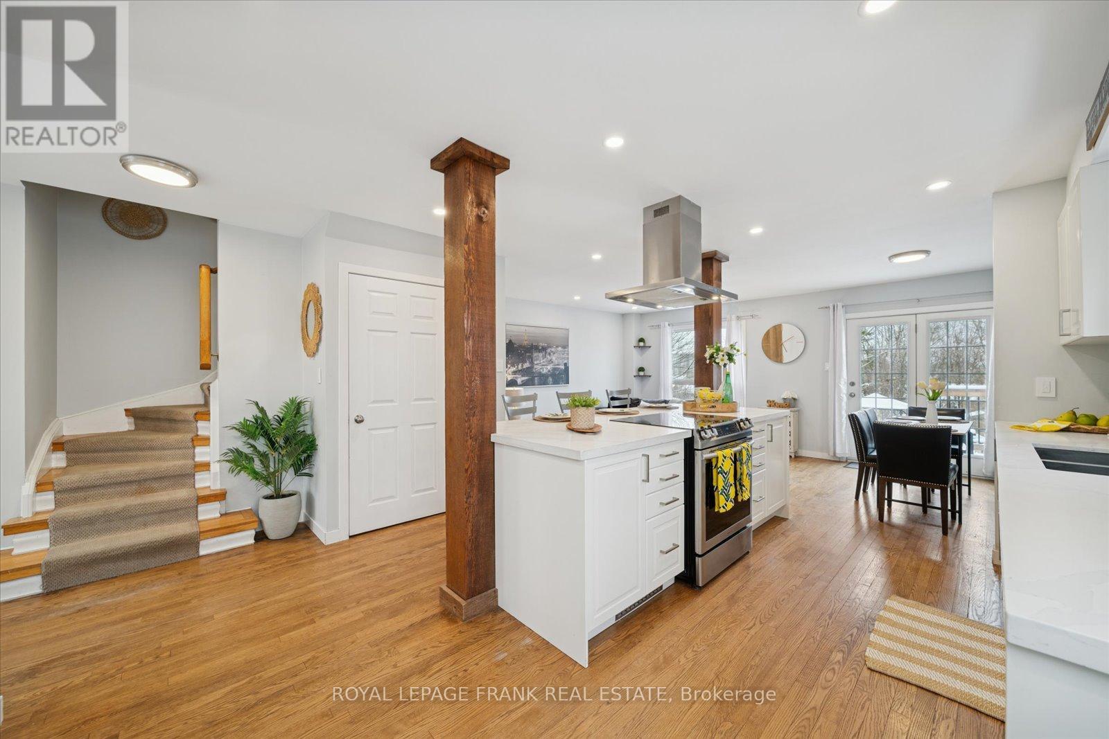 549 Cobblehill Drive, Oshawa, Ontario  L1K 1Y6 - Photo 4 - E12679412