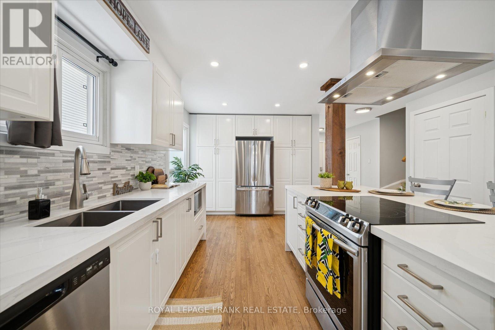 549 Cobblehill Drive, Oshawa, Ontario  L1K 1Y6 - Photo 9 - E12679412