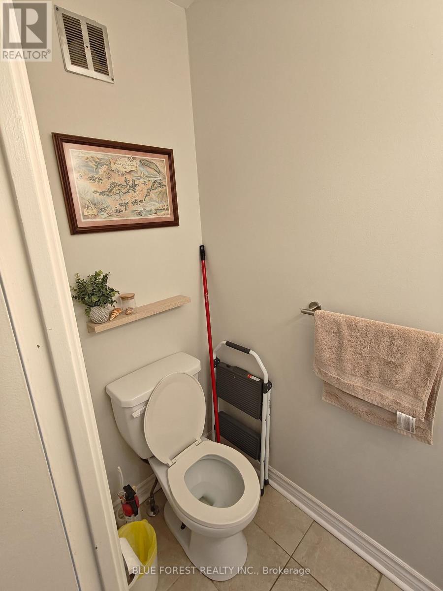 48 - 1725 Ernest Avenue, London South, Ontario  N6E 2W3 - Photo 10 - X12679400