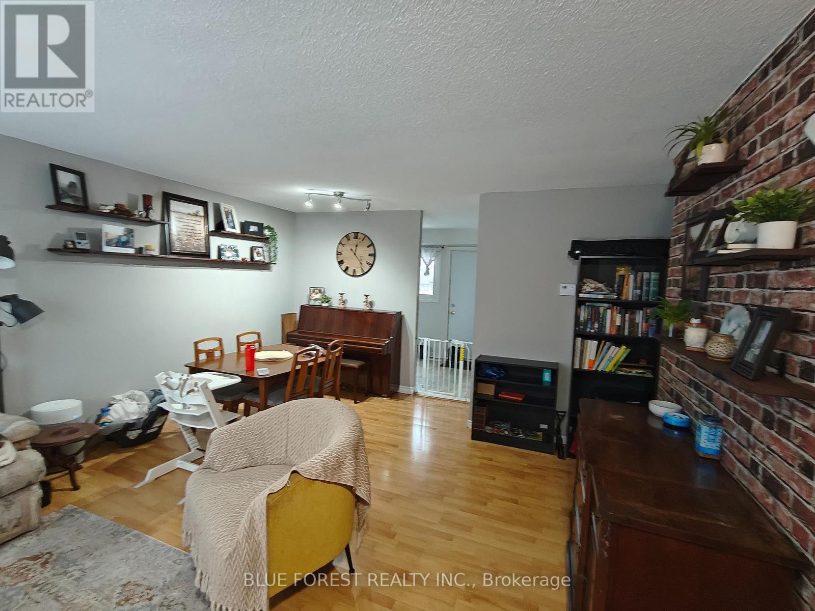 48 - 1725 Ernest Avenue, London South, Ontario  N6E 2W3 - Photo 3 - X12679400