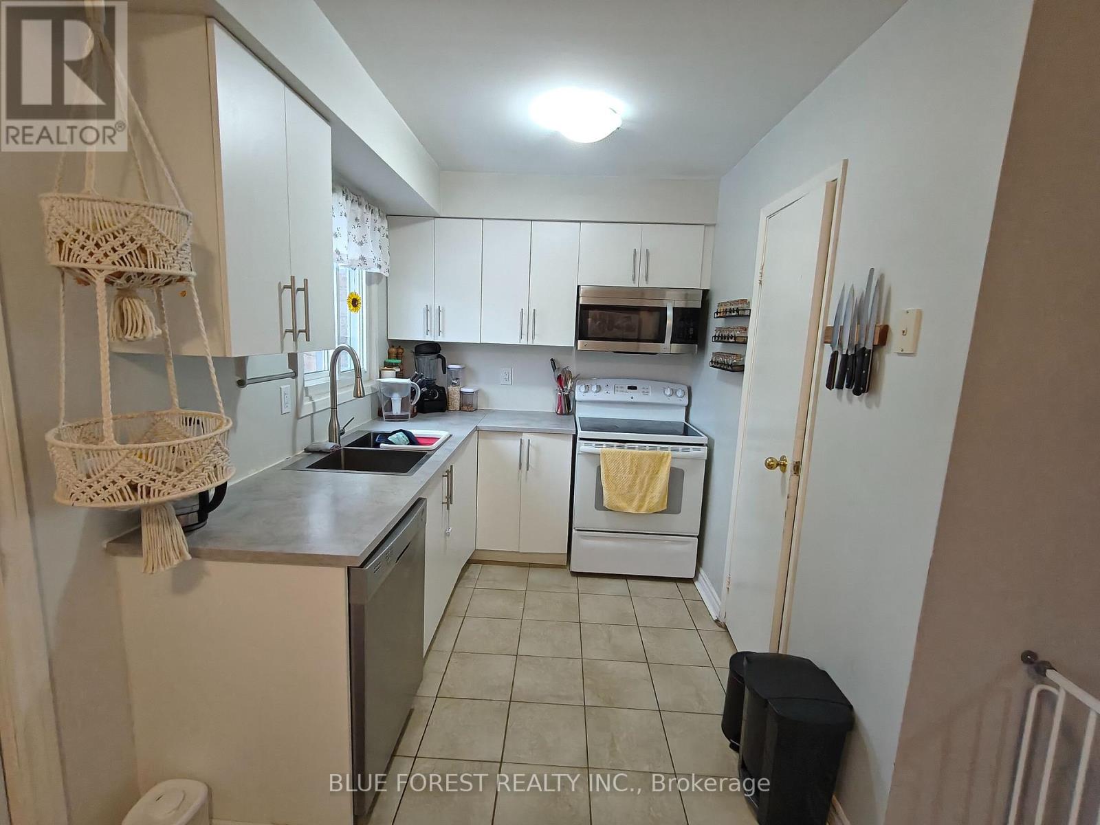 48 - 1725 Ernest Avenue, London South, Ontario  N6E 2W3 - Photo 7 - X12679400