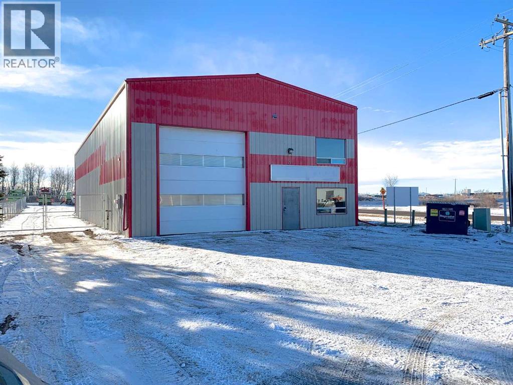 3 Van Der Horn Way, Rural Red Deer County, Alberta  T4S 2M4 - Photo 1 - A2262659